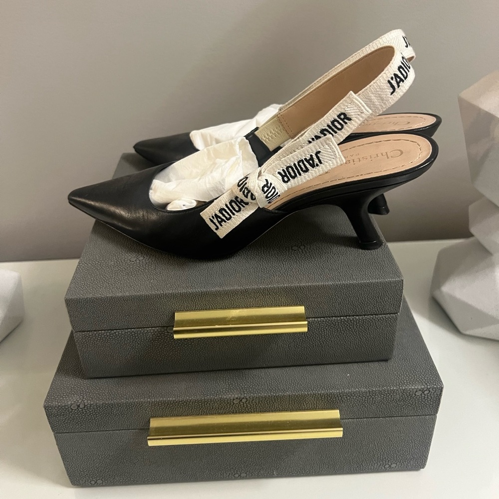 Authentic CHRISTIAN DIOR Lambskin Ribbon J'Adior
Slingback 65mm Pumps 37 - Picture 3 of 10